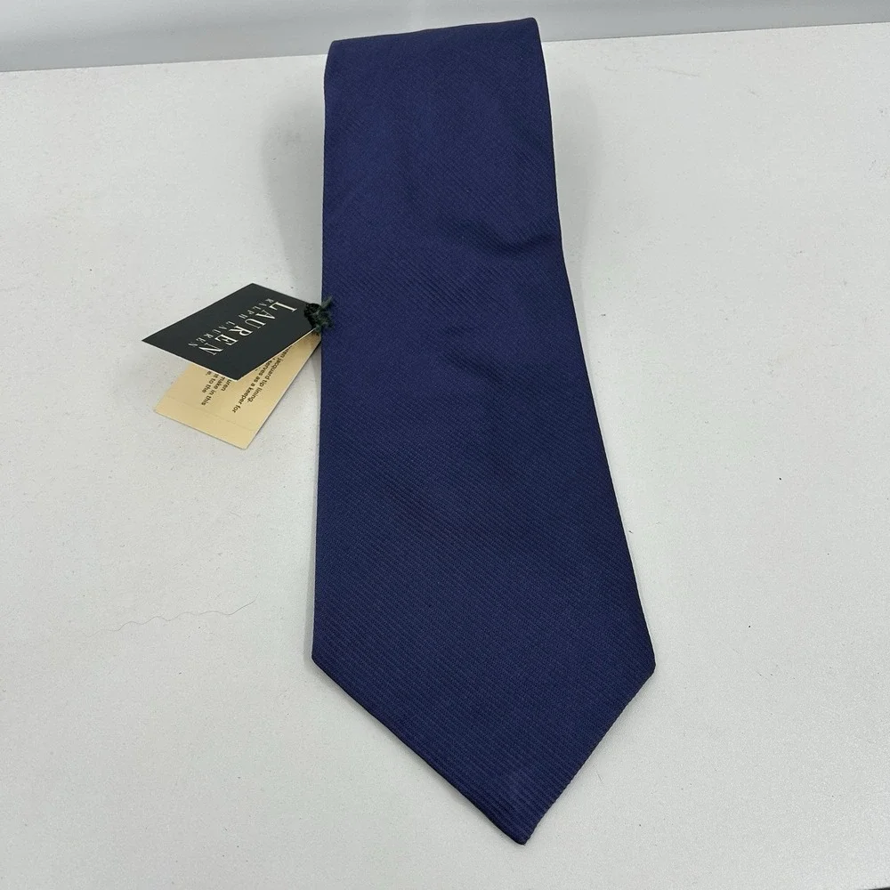 Lauren Ralph Lauren 100% Silk Blue Necktie Made in USA Hand Finished Classic
